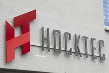 hocktec GmbH - Firmensitz in Bad Camberg - Eingangslogo